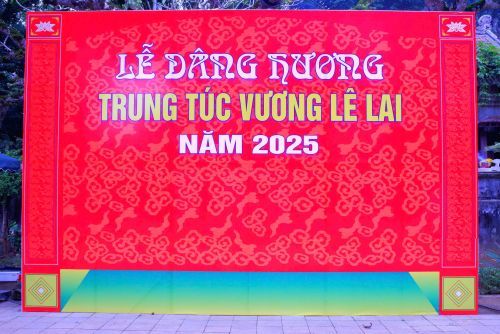 le-dang-huong-den-tho-trung-tuc-vuong-le-lai-nam-2025